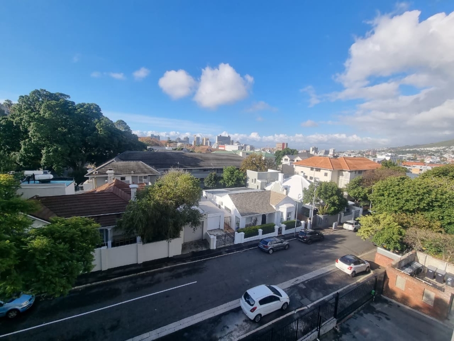 To Let 2 Bedroom Property for Rent in Tamboerskloof Western Cape